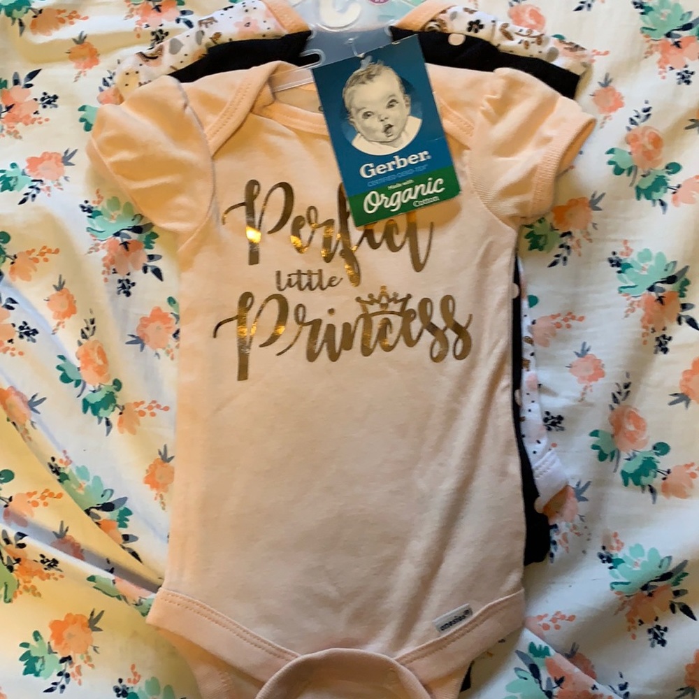 7 onesie set